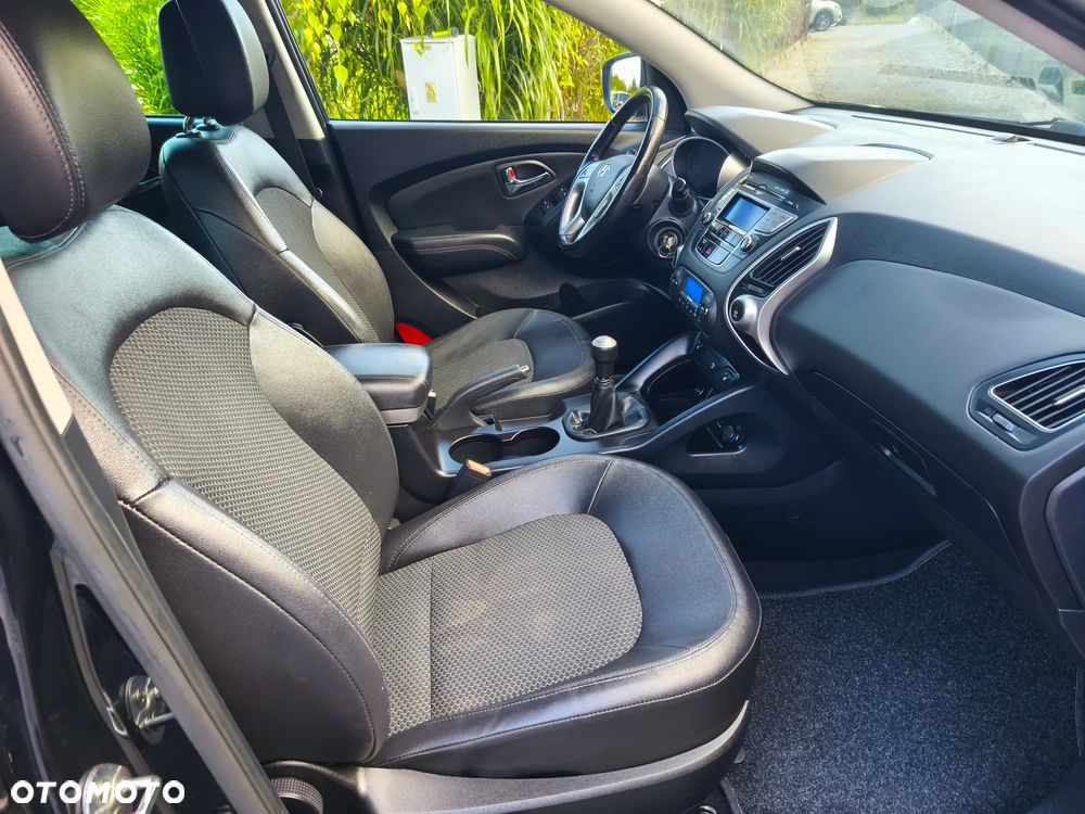 Hyundai ix35 2.0 Premium 2WD - 18