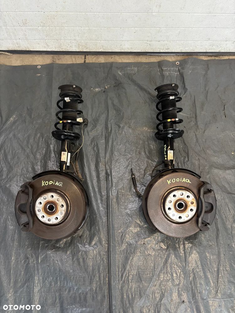 Skoda Kodiaq lift Tiguan zawieszenie zwrotnica  mcpherson przód prawy lewy 5QF413031CL 5Q0407257B 5QF412022GJ 5Q0407258B - 1