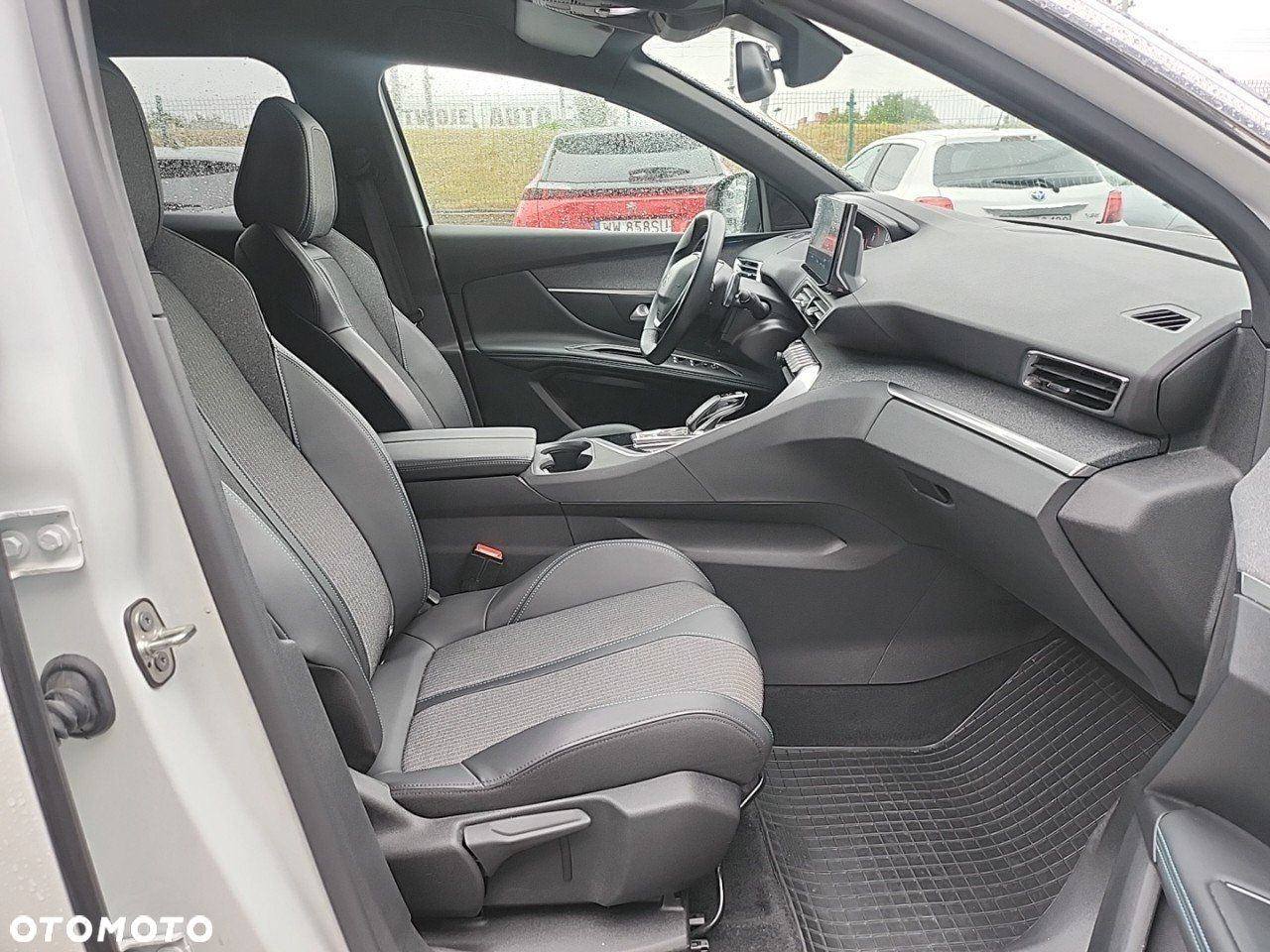 Peugeot 3008 1.2 PureTech Allure Pack S&S EAT8 - 12