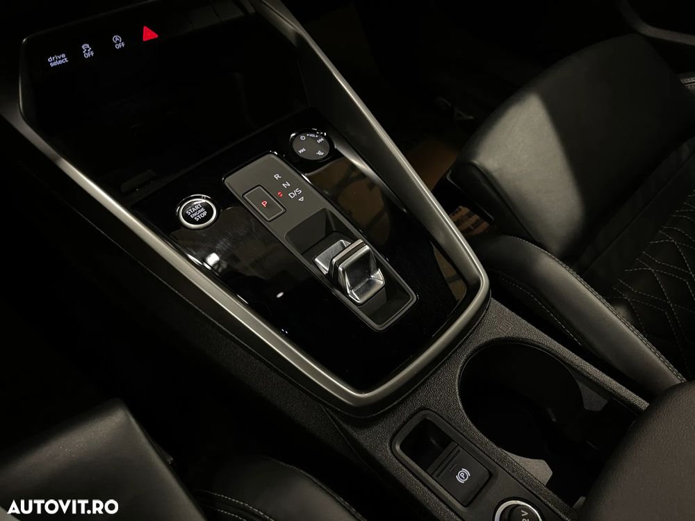 Audi A3 2.0 35 TDI S tronic S Line - 27