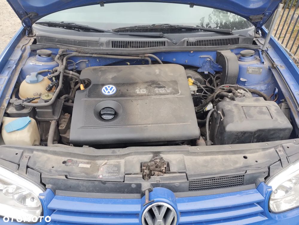 Volkswagen Golf - 4