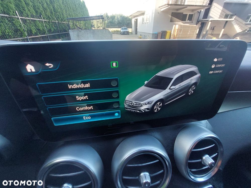 Mercedes-Benz GLC 200 d 4-Matic - 30