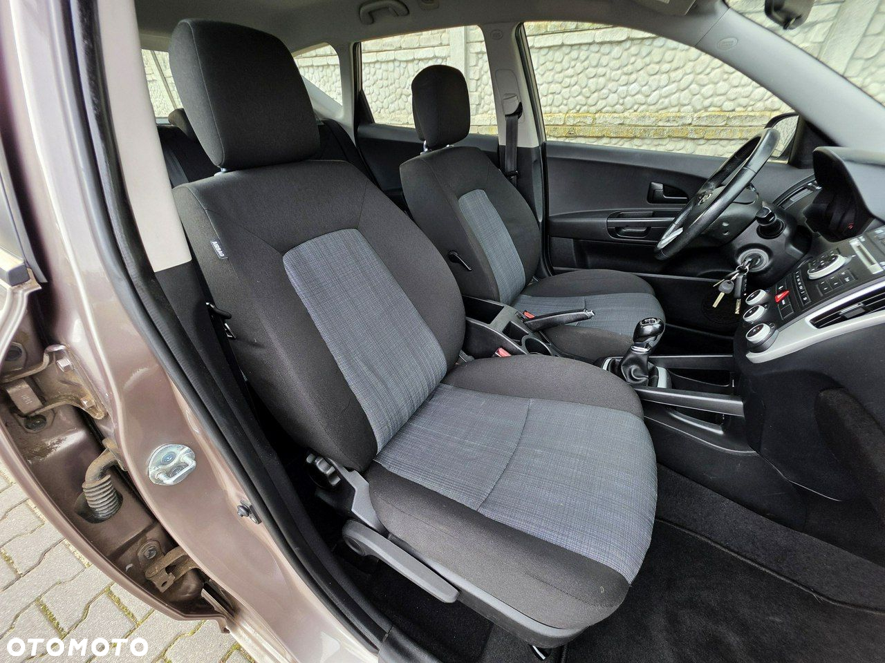 Kia Ceed - 21