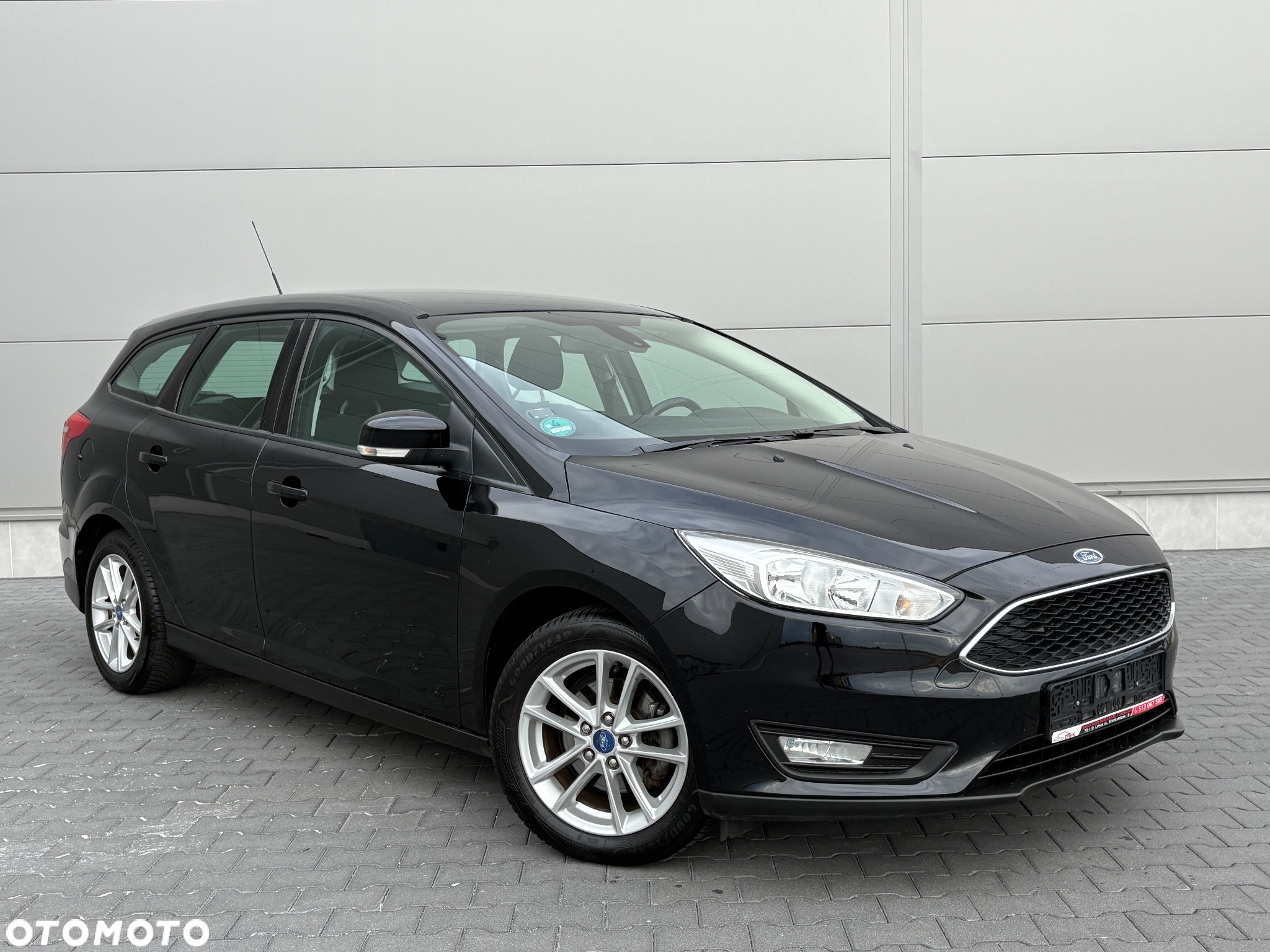 Ford Focus 1.6 FF Ambiente - 4