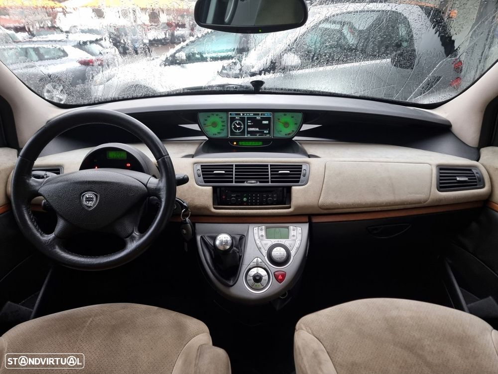 Lancia Phedra 2.2 JTD - 7