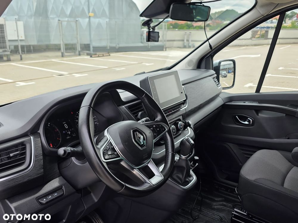 Renault Trafic 2.0 dCi EDC - 4