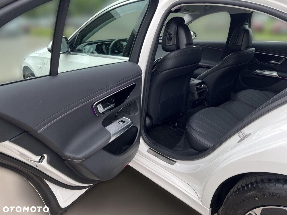 Mercedes-Benz Klasa E 200 mHEV 4-Matic Avantgarde 9G-Tronic - 15