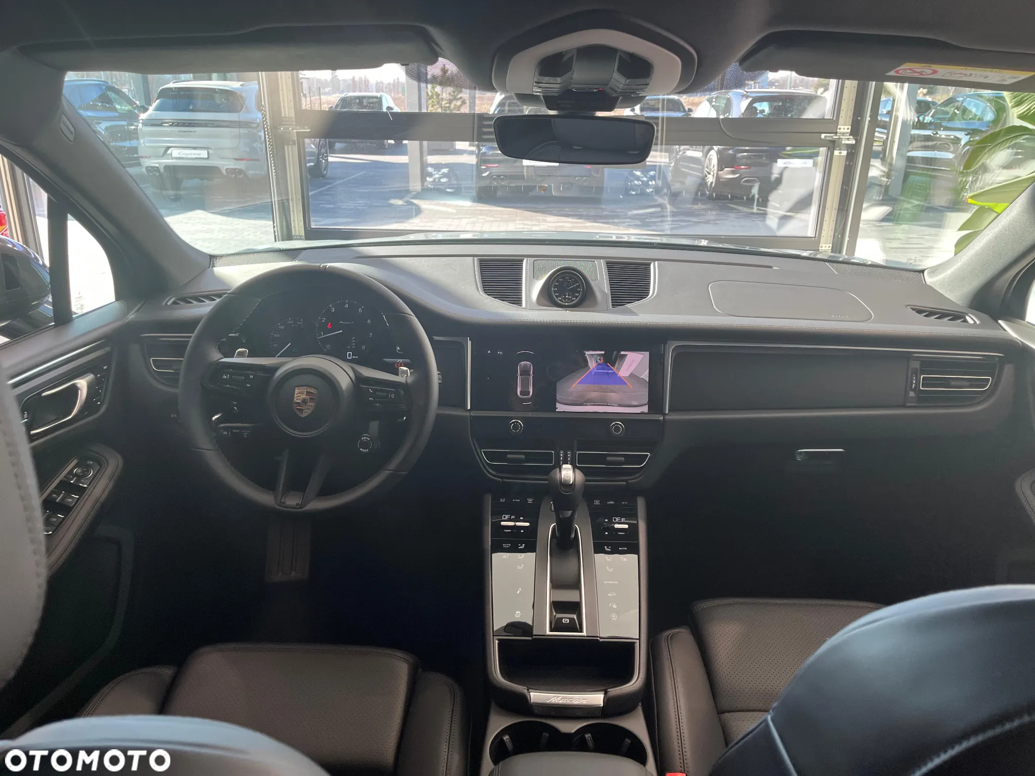 Porsche Macan T - 28