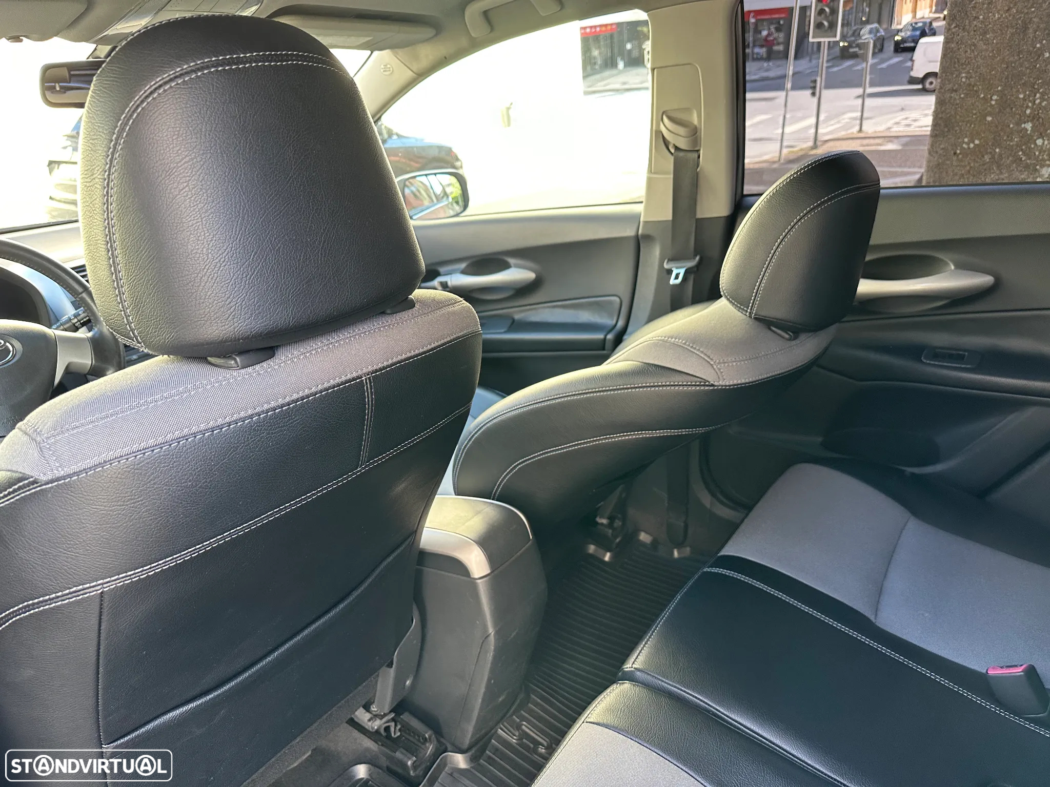 Toyota Auris 1.4 D-4D Gold Edition DPF - 19