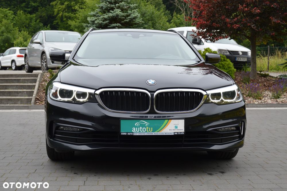 BMW Seria 5 520d xDrive Sport Line sport - 13