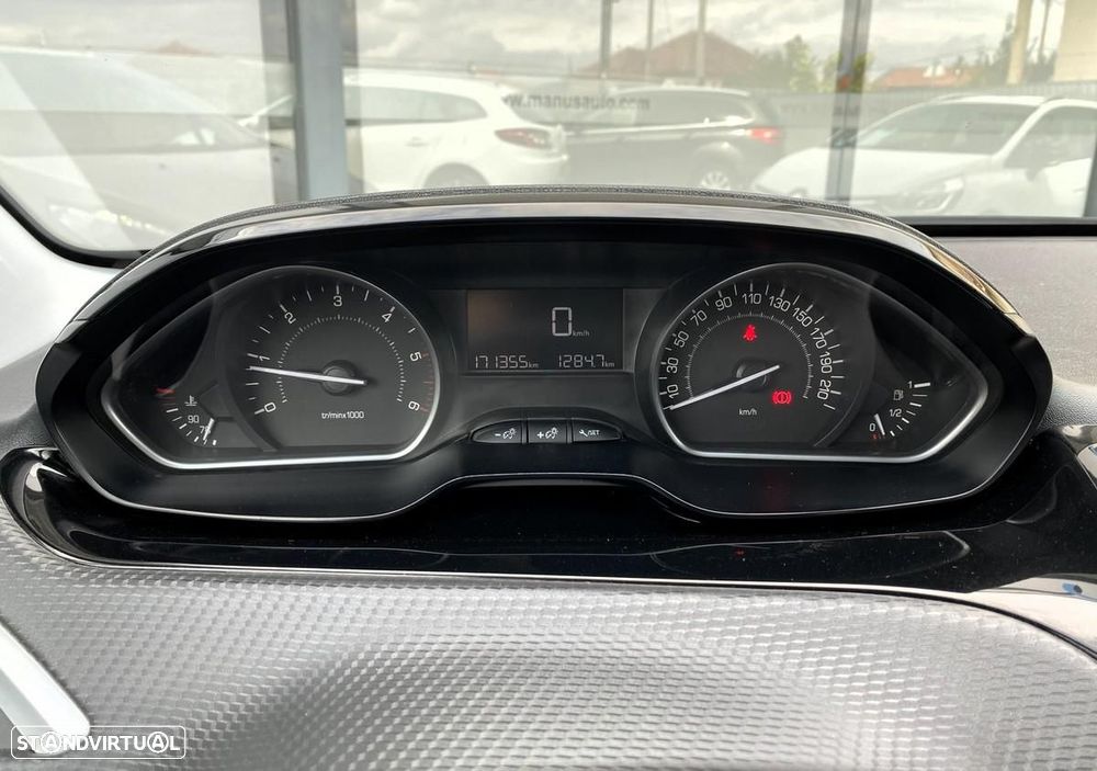 Peugeot 208 1.6 BlueHDi Style - 23