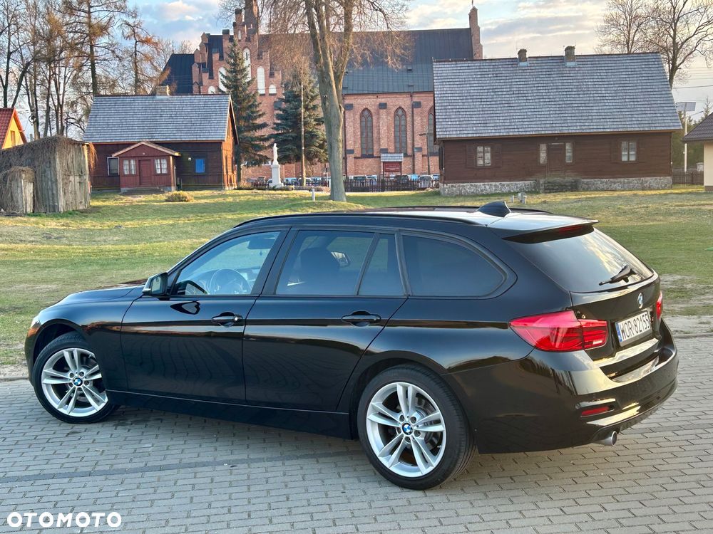 BMW Seria 3 318d - 22