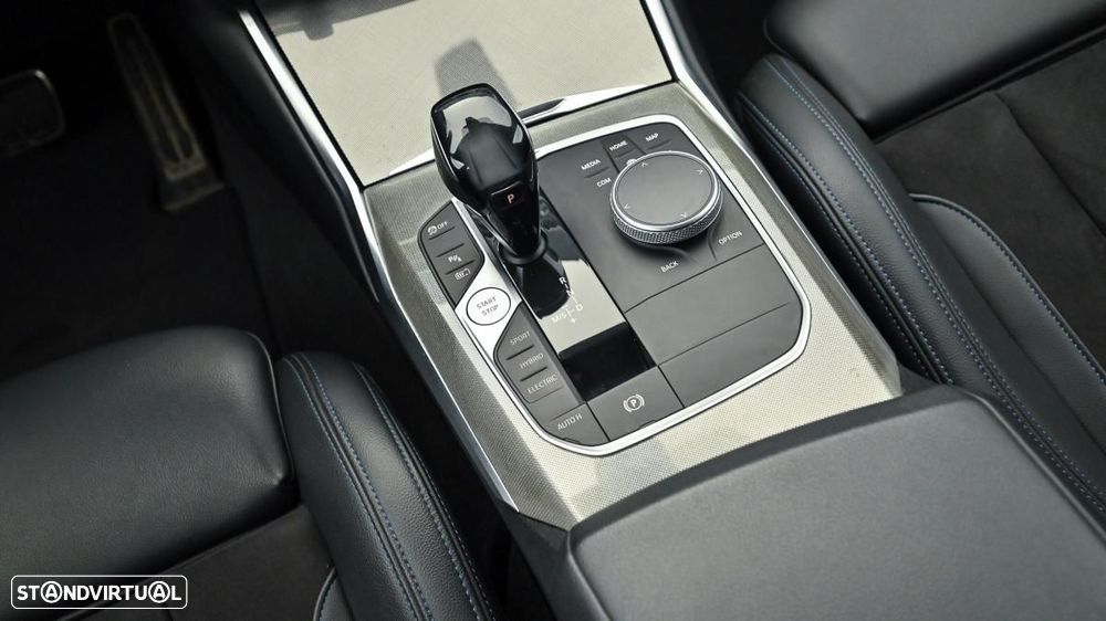 BMW 330 e Pack Desportivo M Auto - 6