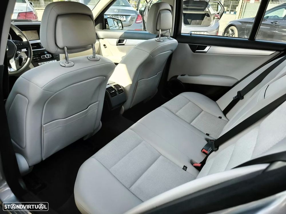 Mercedes-Benz C 200 CDi Avantgarde BlueEfficiency - 23