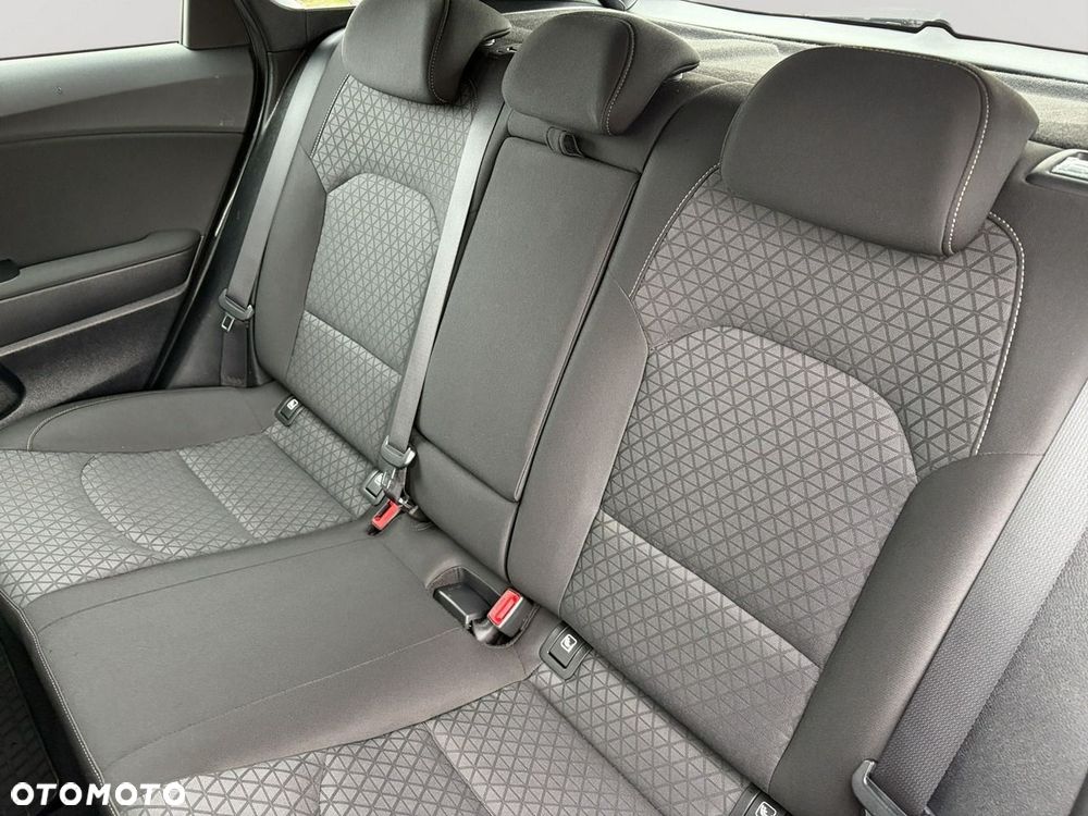Kia Ceed 1.6 CRDi SCR M - 23