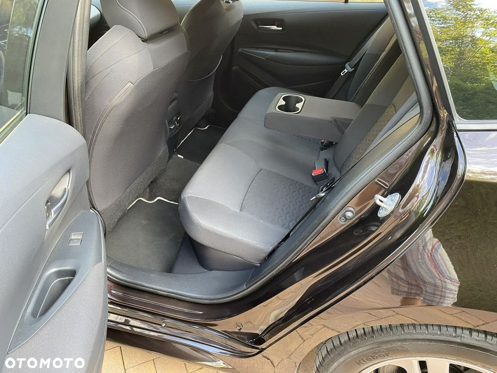 Toyota Corolla 1.8 Hybrid Comfort - 27