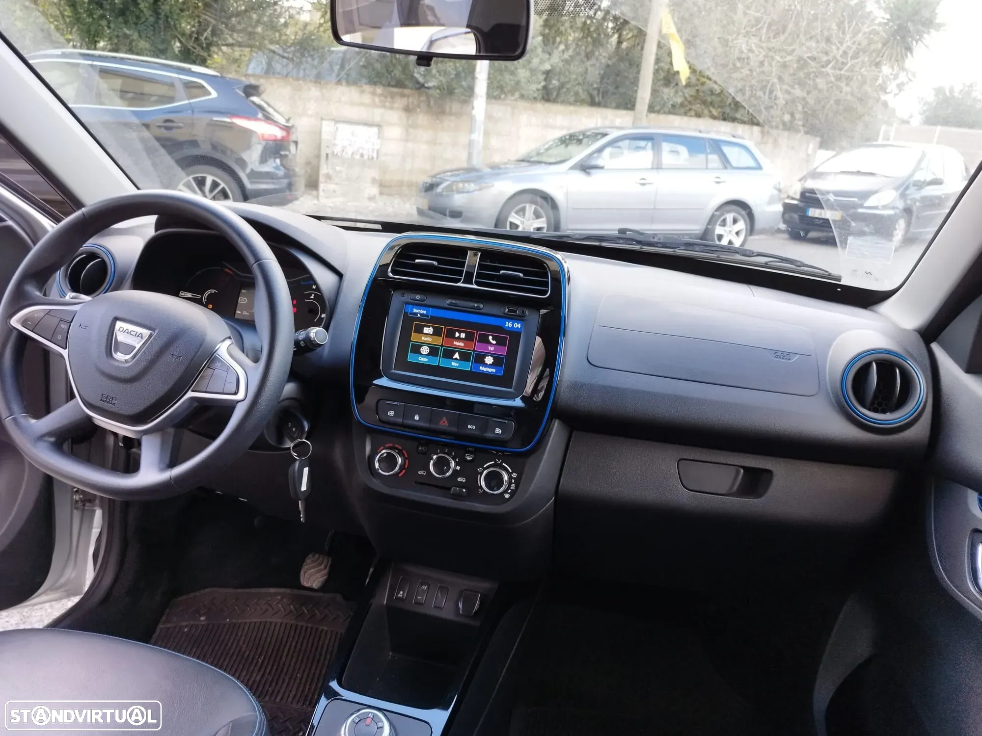 Dacia Spring - 4