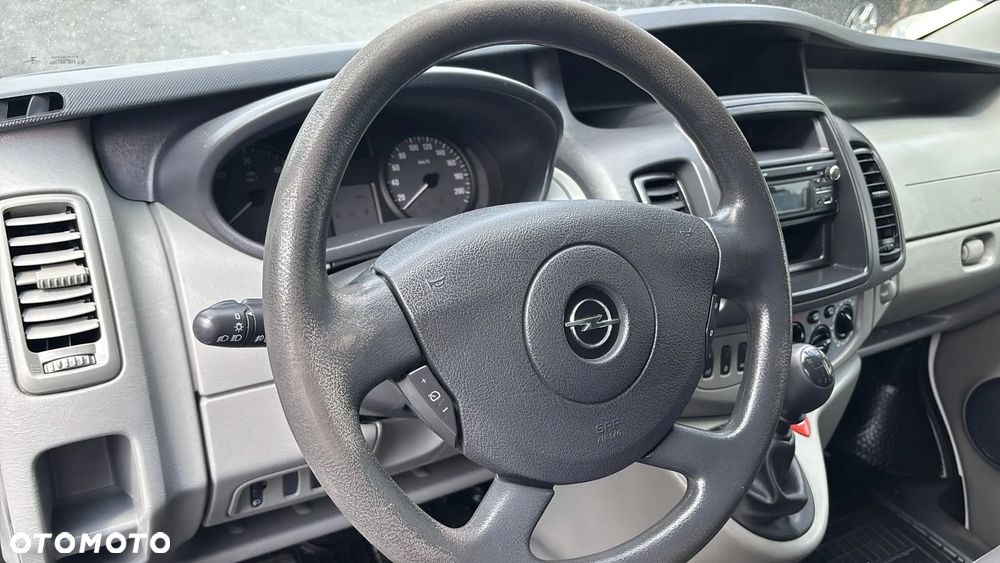 Opel Vivaro - 14