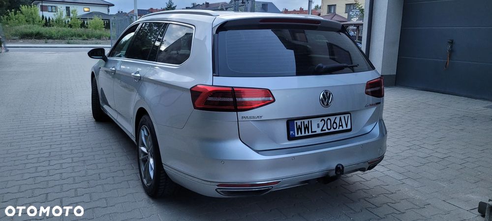 Volkswagen Passat - 15
