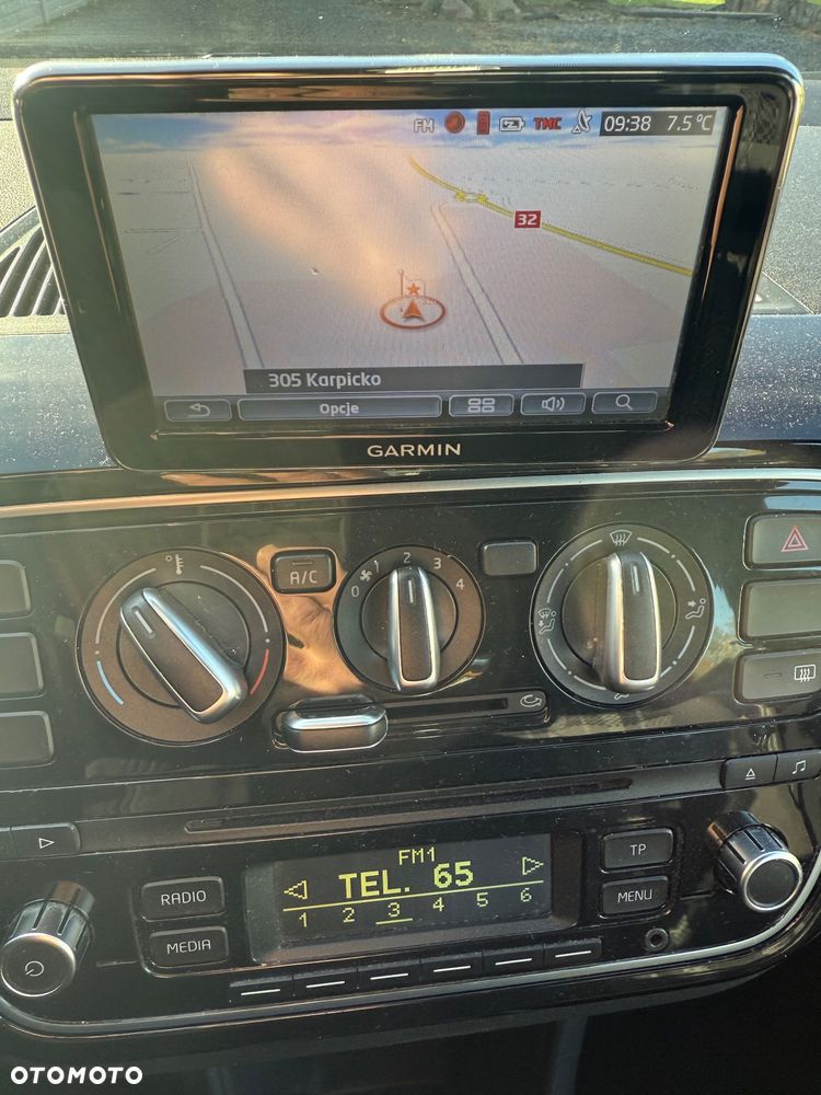 Volkswagen up! club - 9