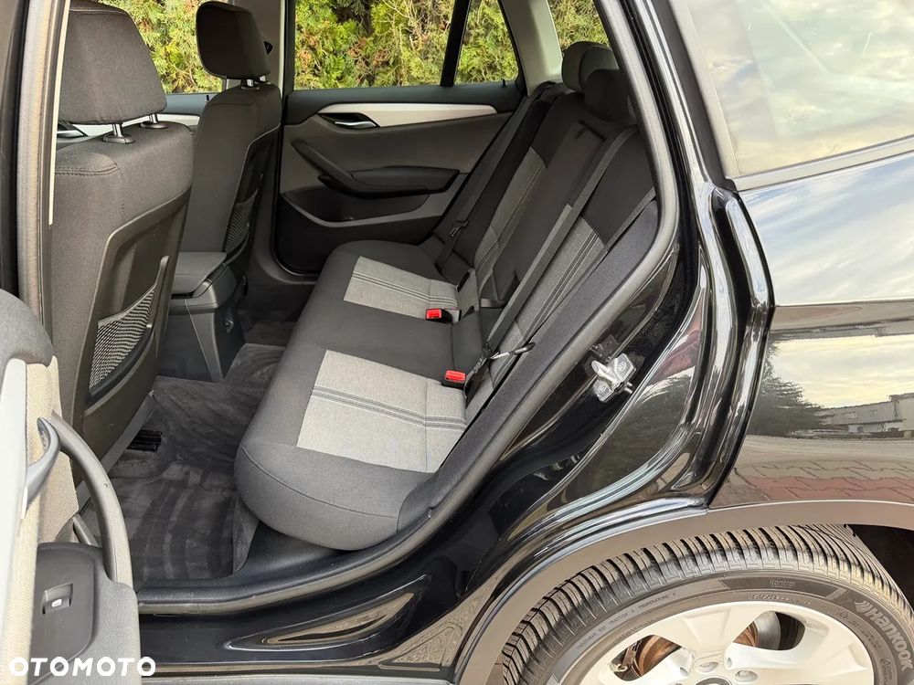 BMW X1 xDrive18d Sport Line - 24