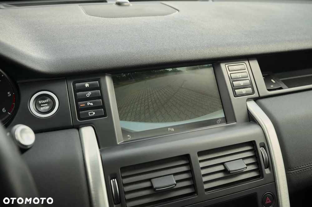 Land Rover Discovery Sport 2.0 eD4 HSE Luxury - 40