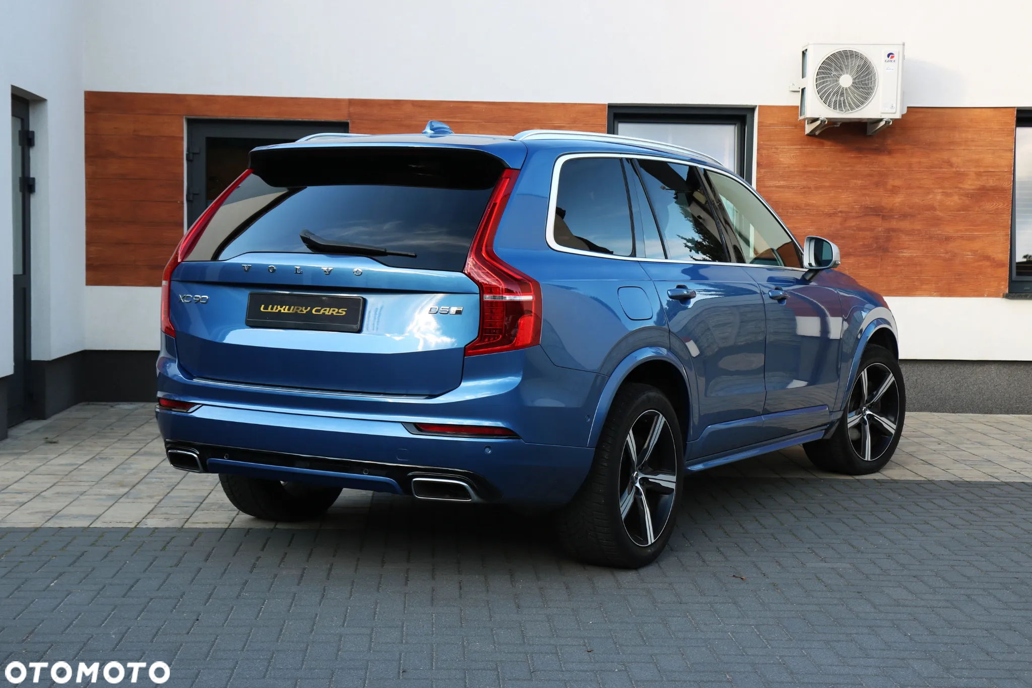 Volvo XC 90 D5 AWD Geartronic RDesign - 10