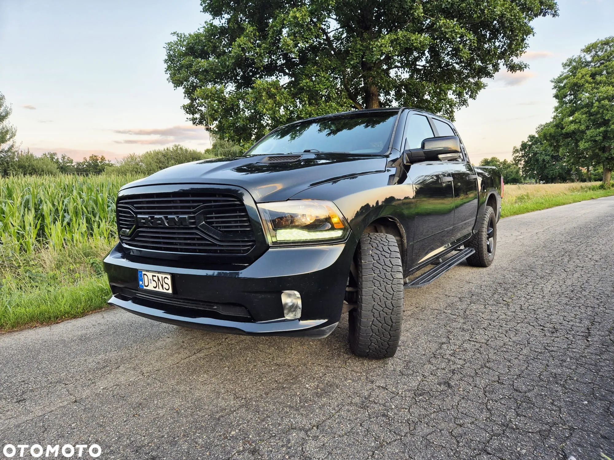 Dodge RAM 1500 5.7 4x4 - 1