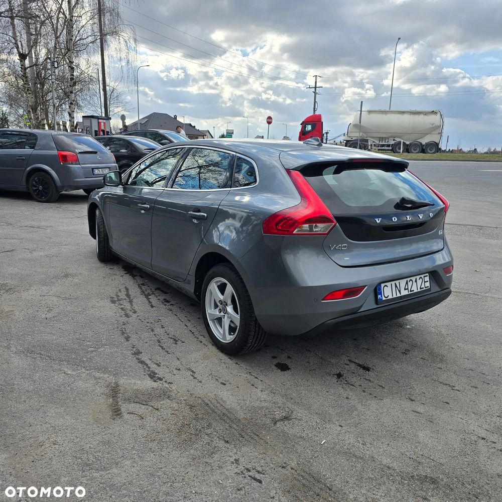 Volvo V40 - 4