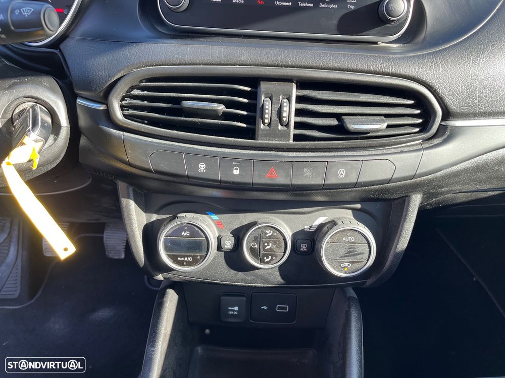 Fiat Tipo 1.3 M-Jet Lounge - 35