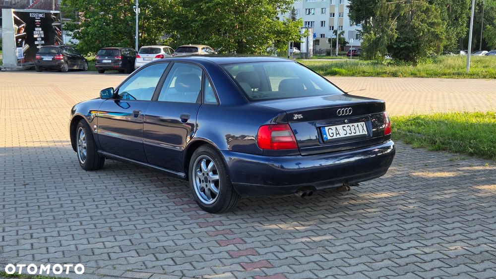 Audi A4 Limousine 1.8T - 3