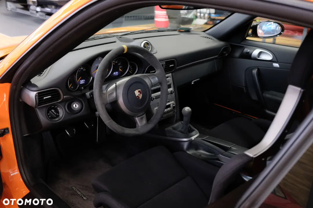 Porsche 911 GT3 RS - 9