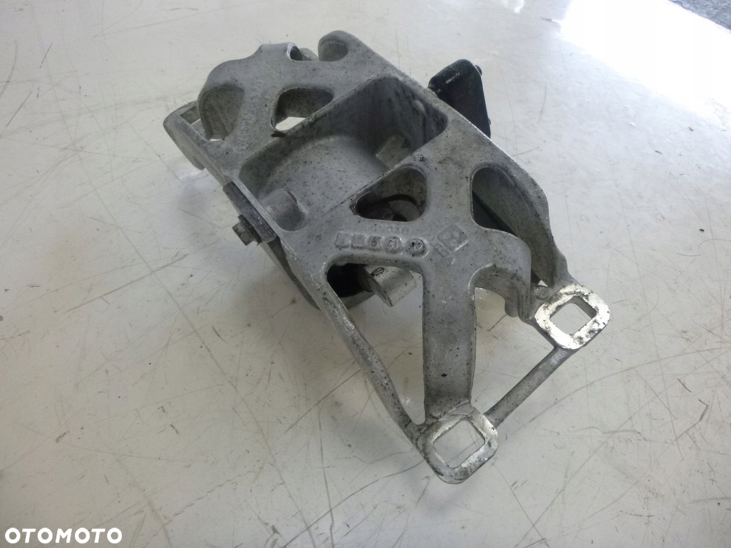 JAGUAR XK R X150 PODPORA PODUSZKA SKRZYNI ŁAPA 4.2 - 7