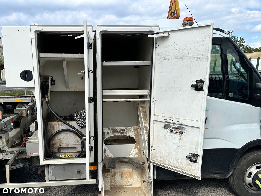 Iveco DAILY 35C18 3.0 180 HiMatic C+E WYWROTKA Dystrybutor ON NARZĘDZIÓWKA - 7