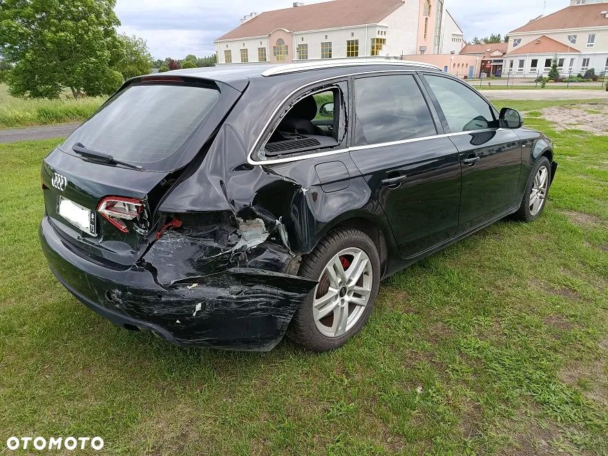 Audi A4 Avant 2.0 TDI - 7