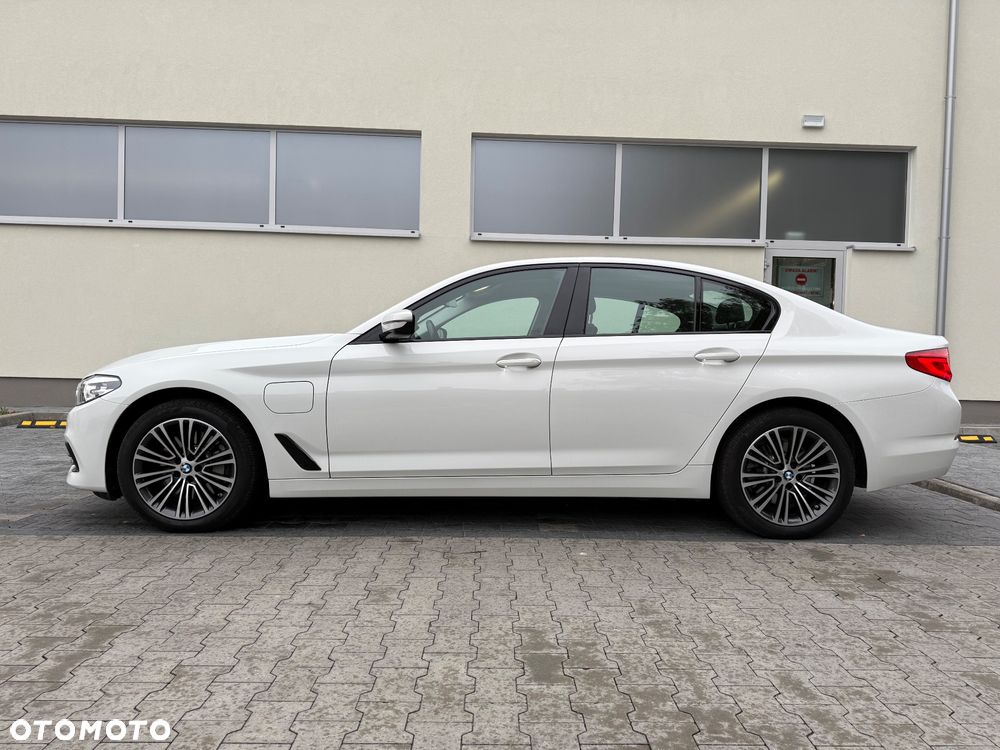 BMW Seria 5 530e iPerformance xDrive Sport Line sport - 5