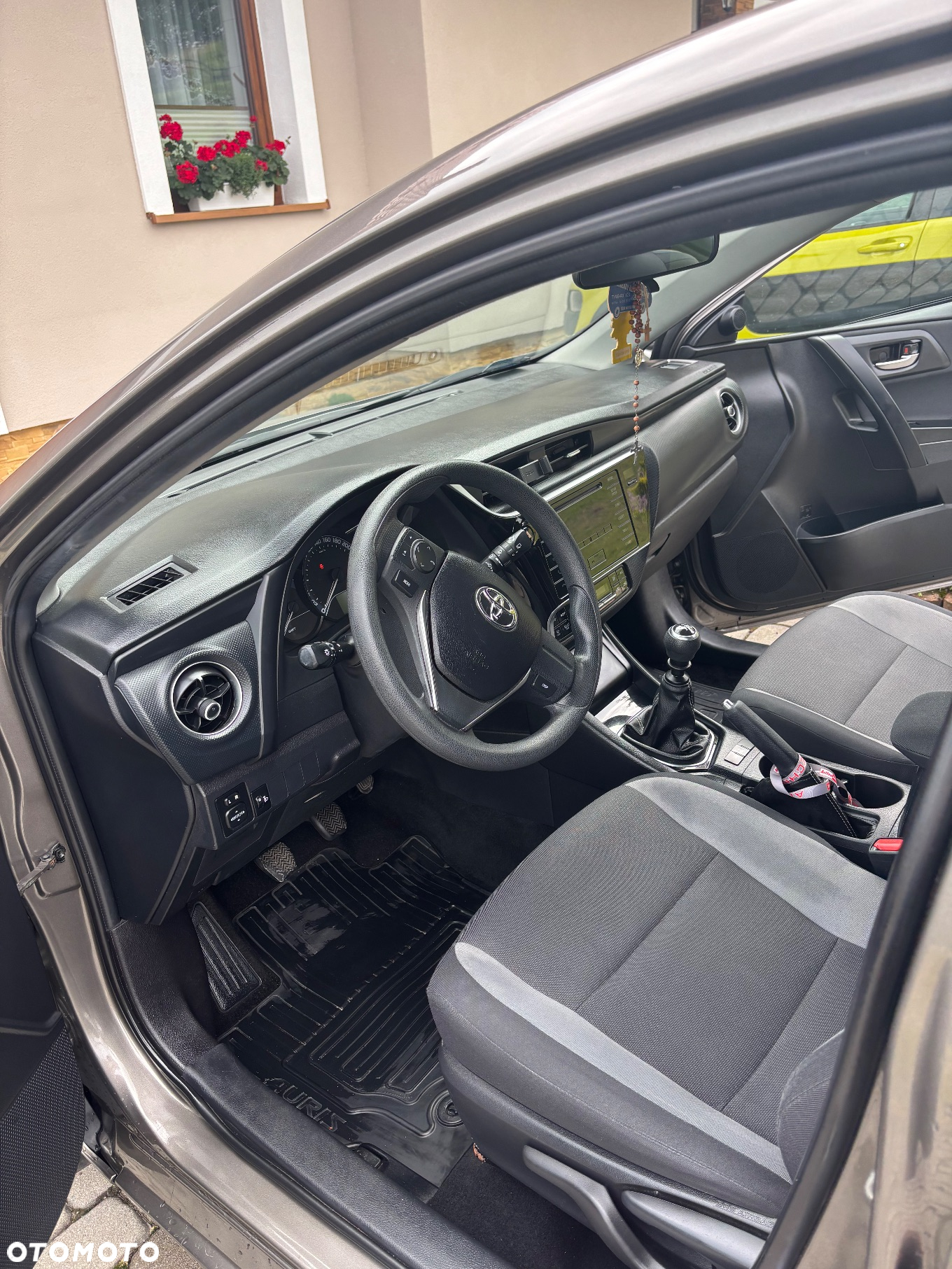 Toyota Auris 1.33 VVT-i Comfort - 14