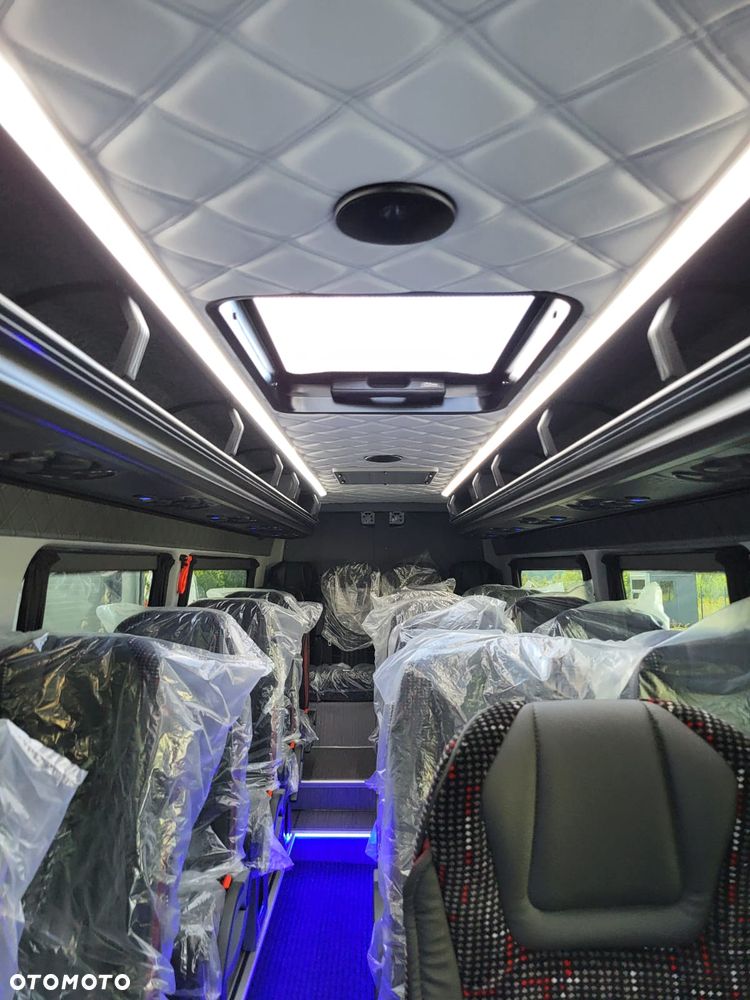 Mercedes-Benz Sprinter 519 CDI 24 miejsca + 4 stojące NOWY - 15