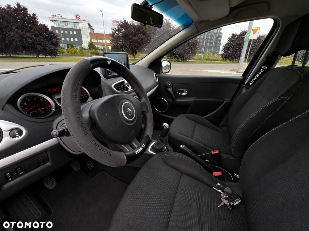 Renault Clio 1.2 16V Alize - 5