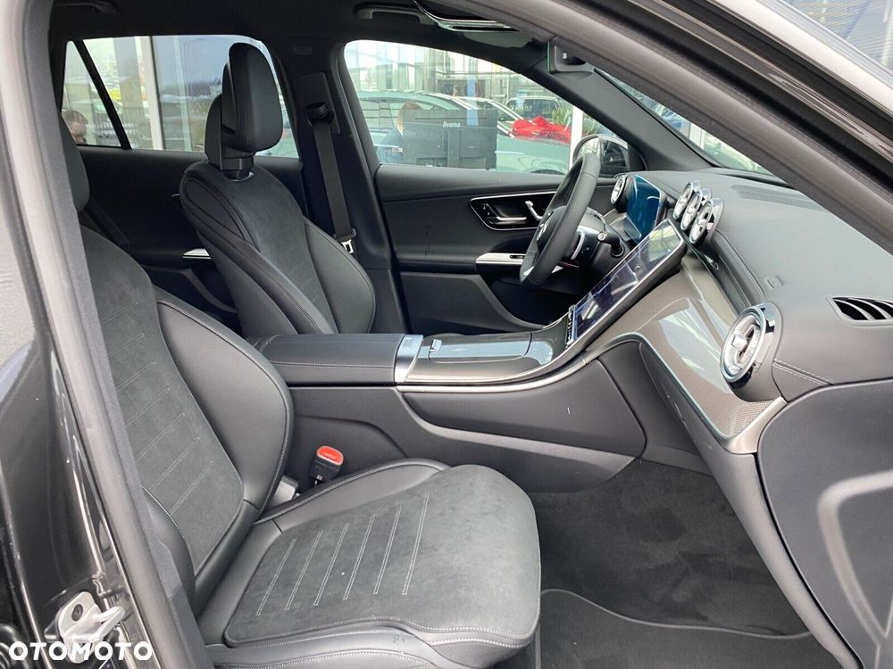 Mercedes-Benz GLC - 23