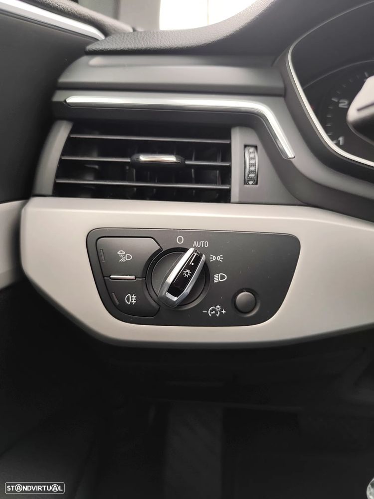 Audi A4 Avant 2.0 TDI quattro Advance S tronic - 13