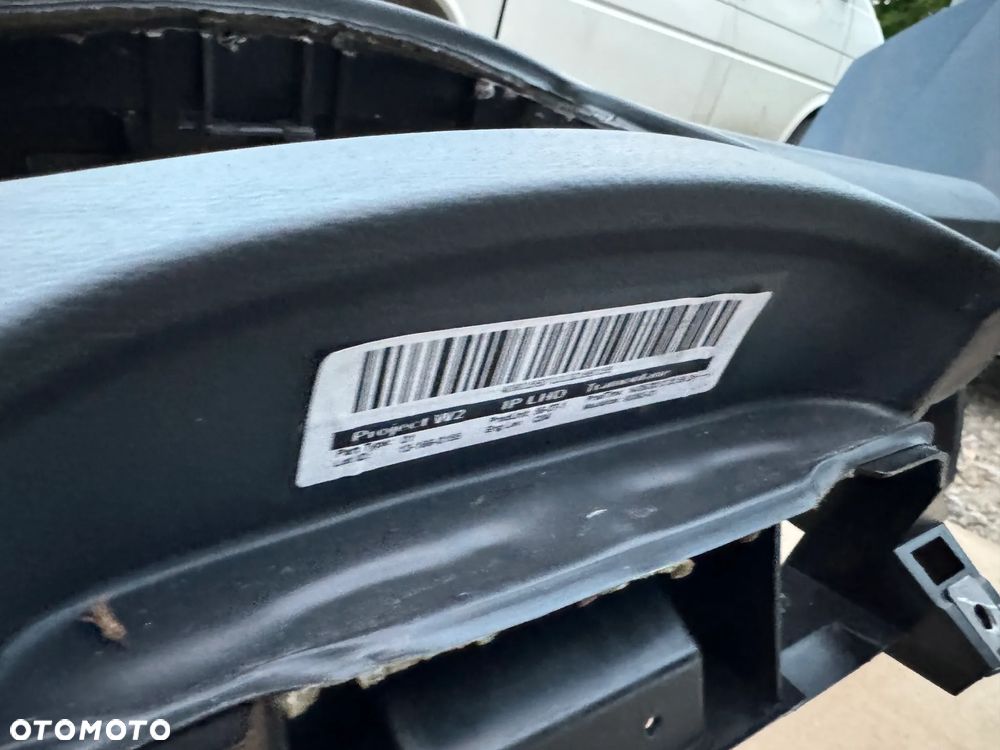 DESKA KONSOLA KOKPIT PODUSZKA PASY PEUGEOT 508 - 18