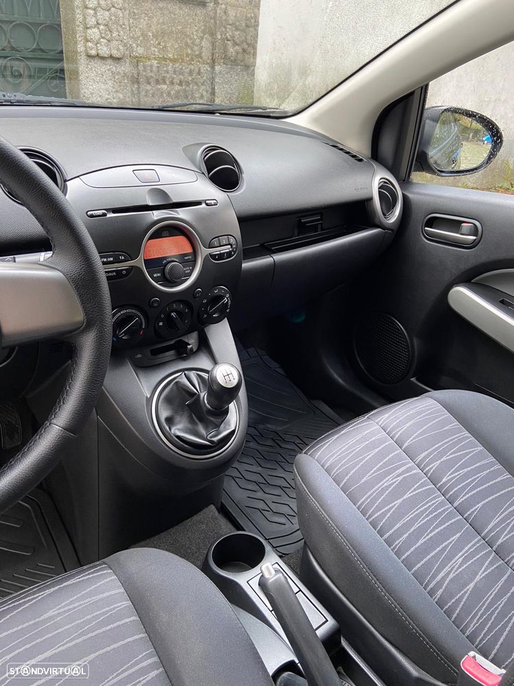Mazda 2 1.3 MZR Comfort - 12