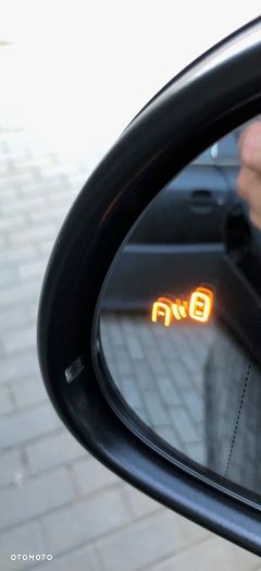 Volkswagen Sharan 2.0 TDI DSG Highline Black Style - 31