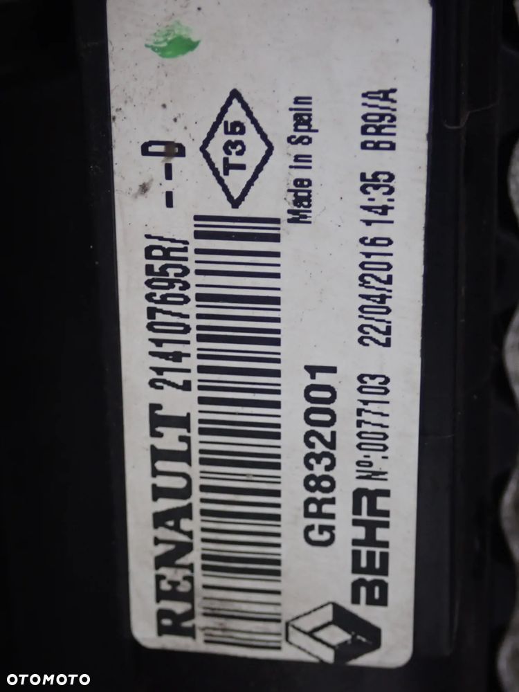 PAS PRZEDNI WZMOSNIENIE CHŁODNICA WENTYLATORY  RENAULT MASTER III - 4