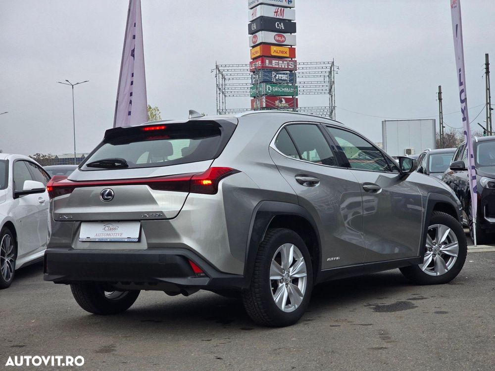 Lexus UX 250h Business Edition - 5
