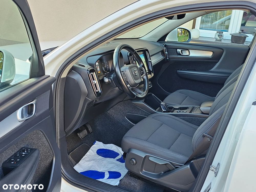 Volvo XC 40 D3 SCR Momentum - 20