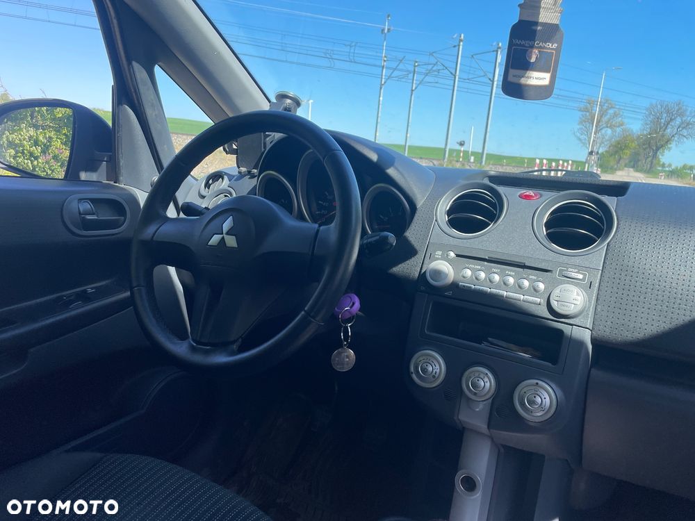 Mitsubishi Colt 1.3 Intense ASTC - 8