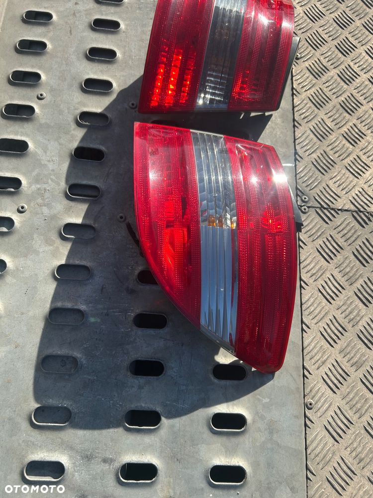 Komplet lamp tylnych Mercedes B klasa 245 - 3