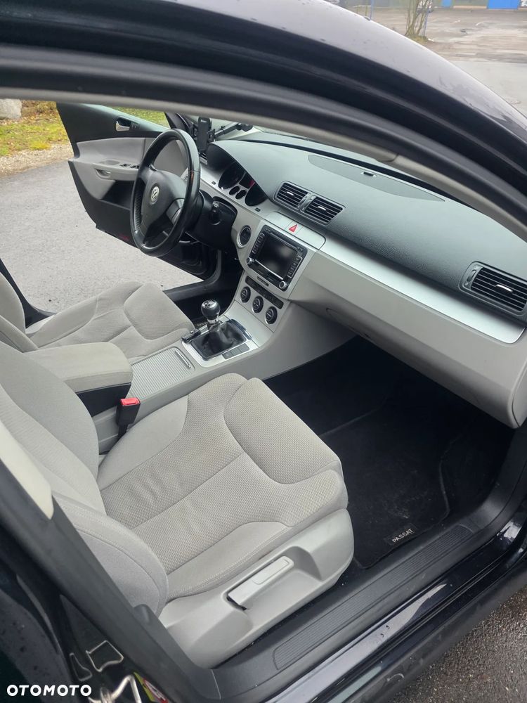 Volkswagen Passat 1.8 TSI Comfortline - 12